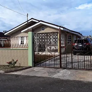  Holiday home L&v Paradise Vacation # 1