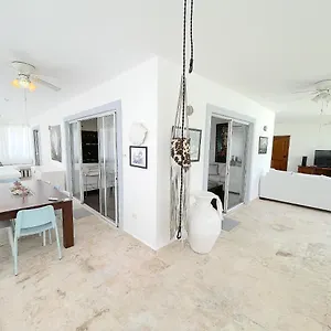 https://villa-pool-view-near-bavaro-beach-wifi.comcaribbean.com